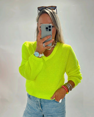 Betsy baby Alpaca V neck Knit ‘Neon’