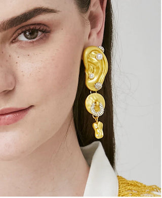 Shell and Ear Earrings Gold