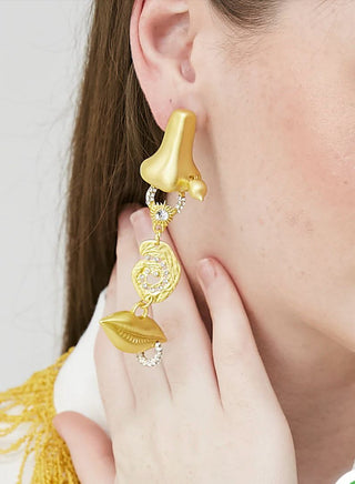 Shell and Nose Earrings Gold/