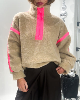 Jessica Fleece Quarter Zip ‘Biscuit/ Neon Pink Trim’
