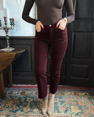 Nancy Straight Leg Jeans 'Burgundy'