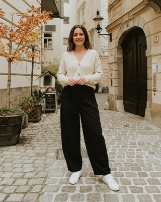 Maggie Balloon Leg Trousers 'Black'