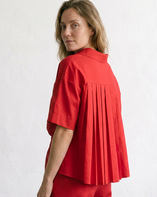 Muse Cotton Pleated Shirt 'Cherry Red'