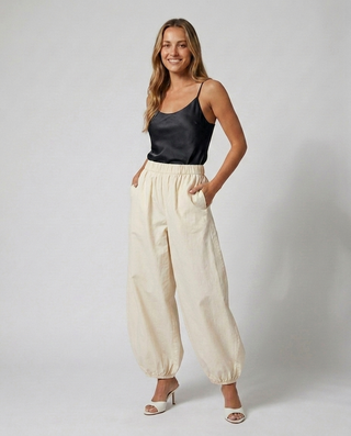 Kova Balloon Leg Trousers 'Cream'