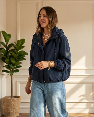 Wander Hooded Jacket 'Navy' LIVE 8/10