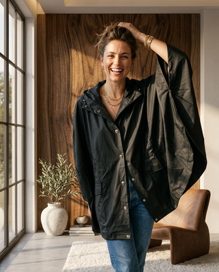 Aster Hooded Cape Rain Jacket 'Black' LIVE 8/10