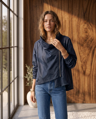 Esme Jacket 'Navy' LIVE 8/10