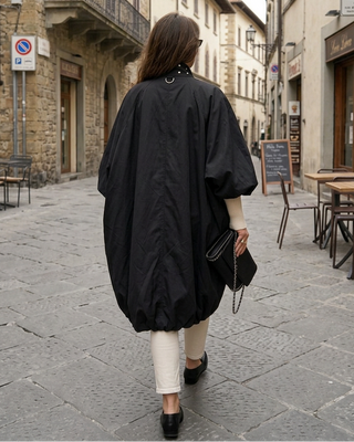 Annie Cape 'Black'